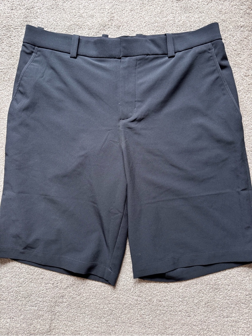 Mens Nike Dri Fit 10” Premium Golf Shorts Size 34 Black Like New - Picture 1 of 9